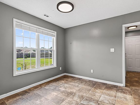 5th image of 2551 Crumpler Dr