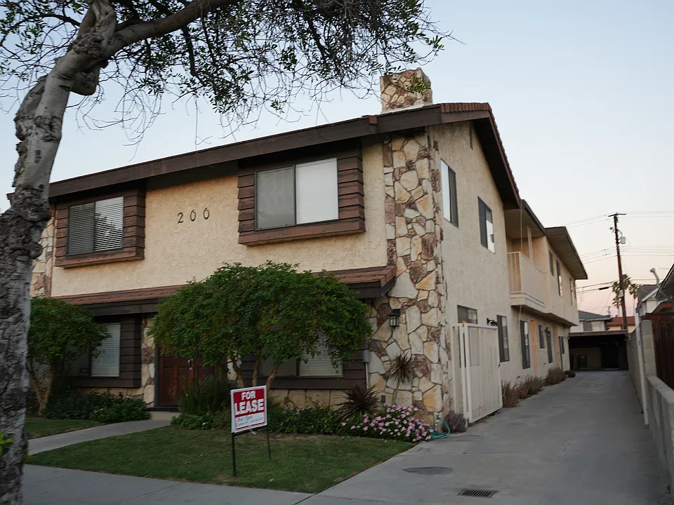 200 N Electric Ave #4