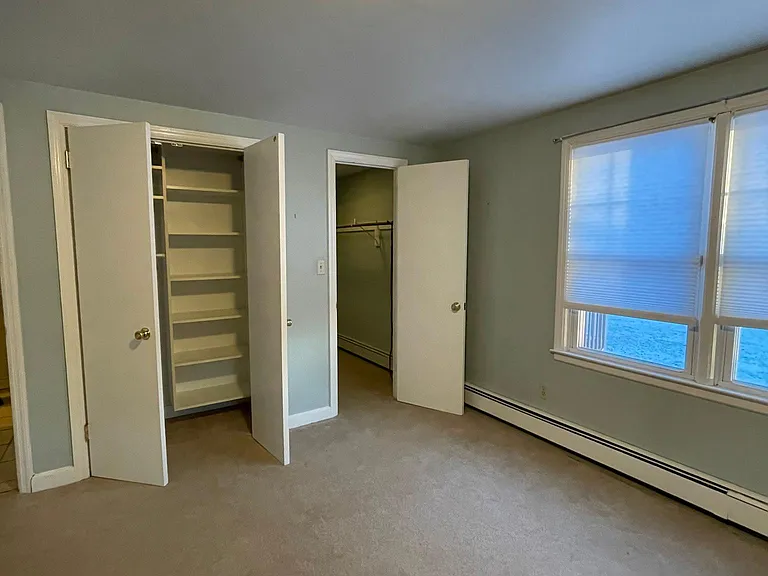 33 Gorham Pl — Photo 8