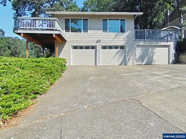 3007 NW Angelica Dr, Corvallis, OR 97330