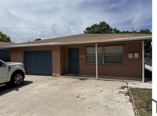 905 7th St, Lake Park, FL 33401