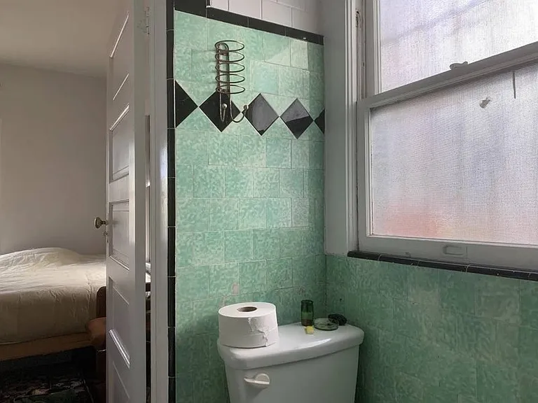 2521 Pennsylvania Ave — Photo 10