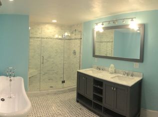 303 Center Ave, Greensburg, PA 15601
