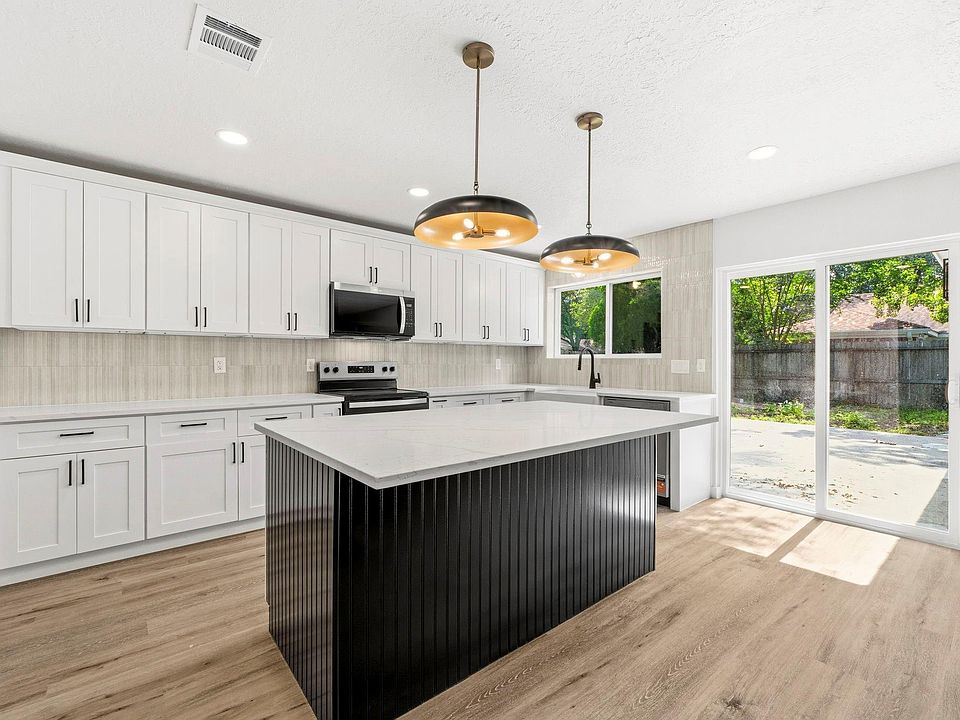 1st image of 5003 Gleneagles Ct