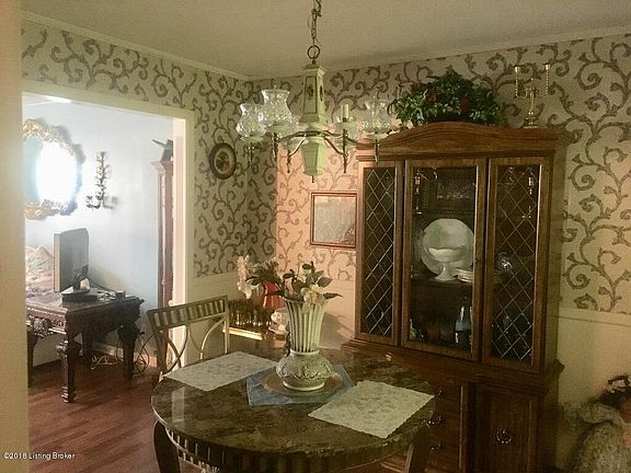 4th image of 1913 Elba Dr