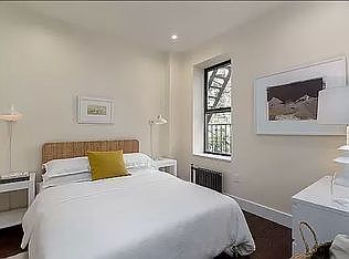 2nd image of 921 Washington Ave #153