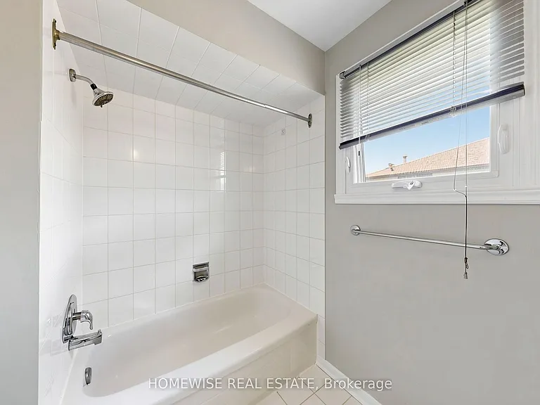 11 Briarcliffe Cres — Photo 36