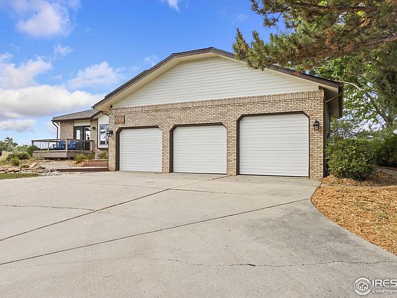 3rd image of 3031 Spring Mountain Dr