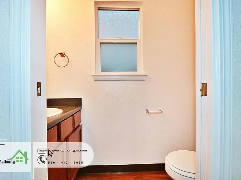 1729 Laurel Ave #B — Photo 15