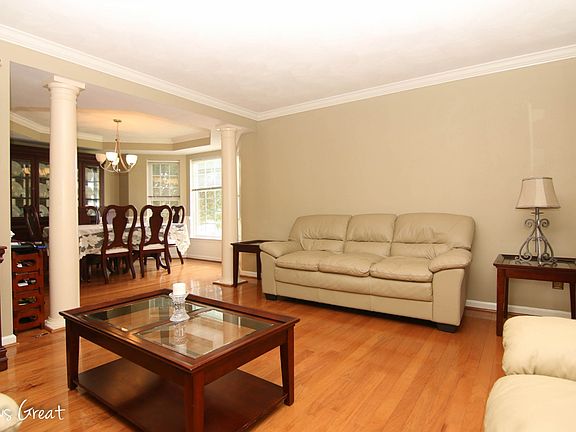 4th image of 6516 Brookhaven Ct