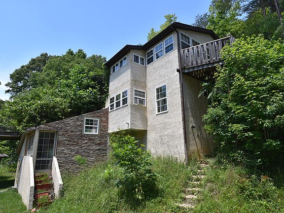 2nd image of 11097 Frasure Helber Rd