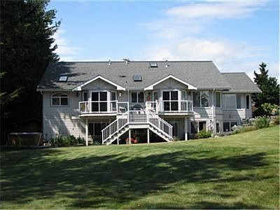 2nd image of 303 E Wiser Lake Rd