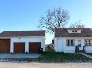 706 1st St, Griswold, IA 51535