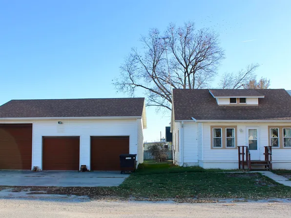 706 1st St, Griswold, IA 51535