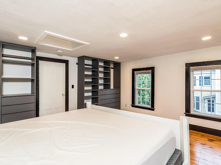 21 Union St #B — Photo 12