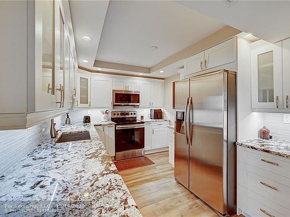5th image of 531 N Ocean Blvd APT 506