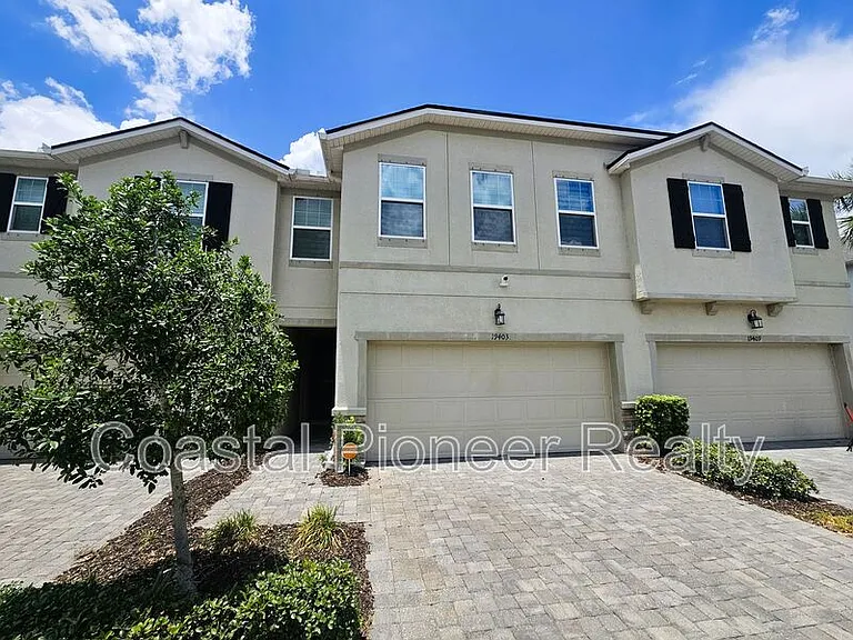 19403 Blue Pond Dr — Photo 2