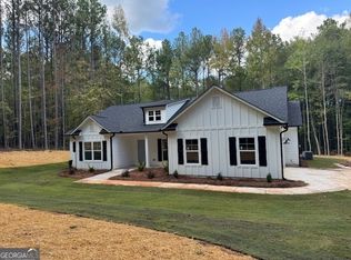 356 Emory Phillips Rd, Sharpsburg, GA 30277