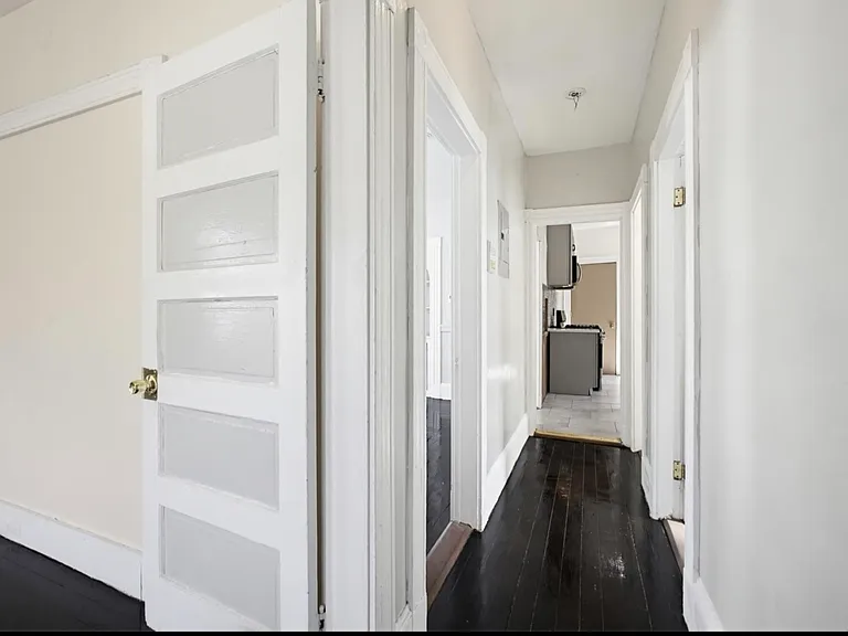 48 Burt St #3 — Photo 15