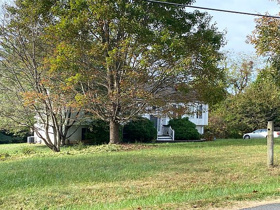 3rd image of 9216 Old Turnpike Rd