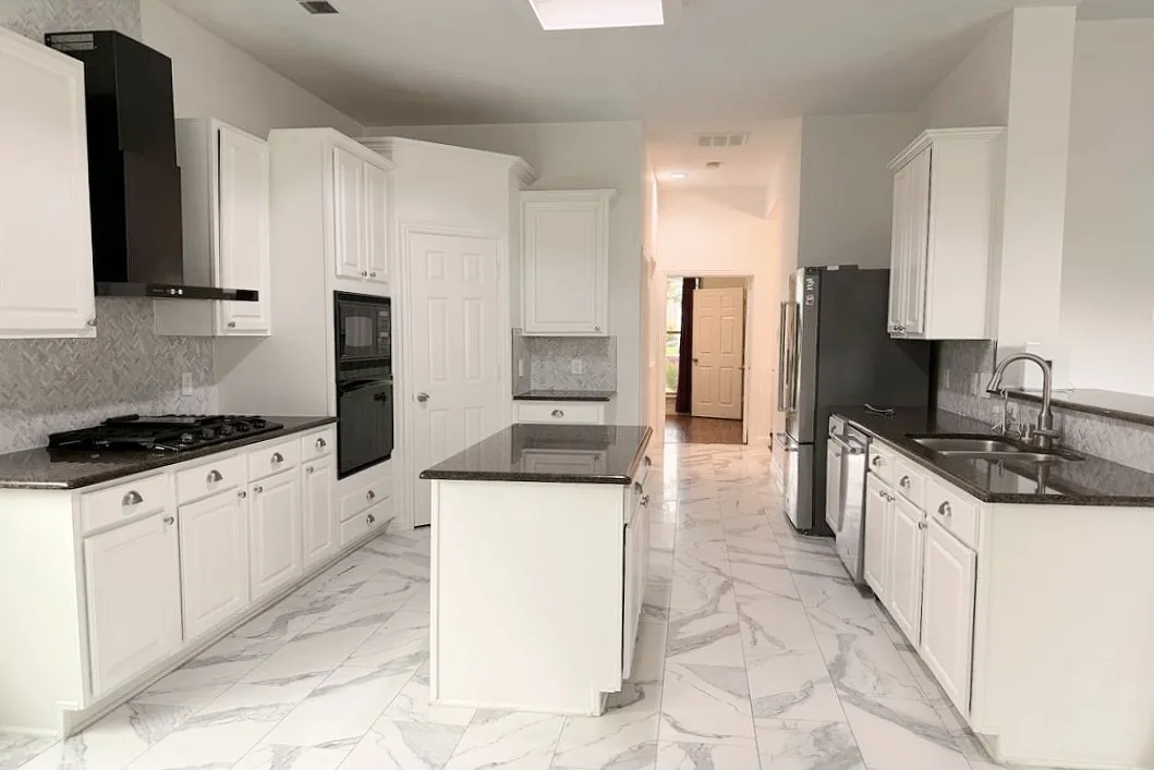 4 bed, 2189 sqft, $2,750 — Photo 4