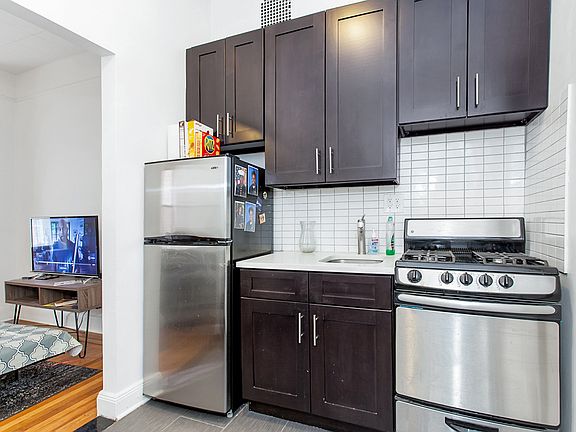 3rd image of 1688 York Ave APT 3A