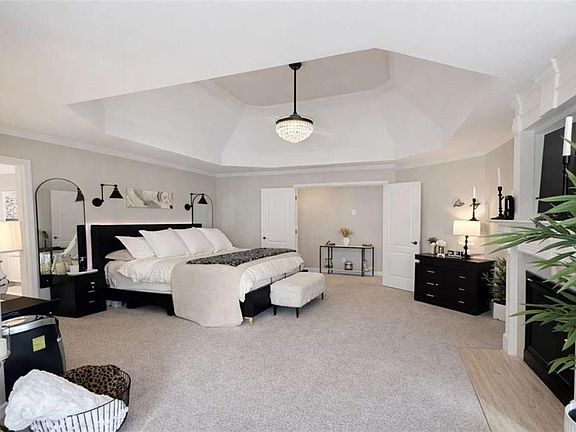 5th image of 1235 Summerfield Dr