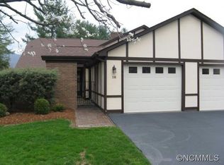 16 Lodge Ln, Waynesville, NC 28786