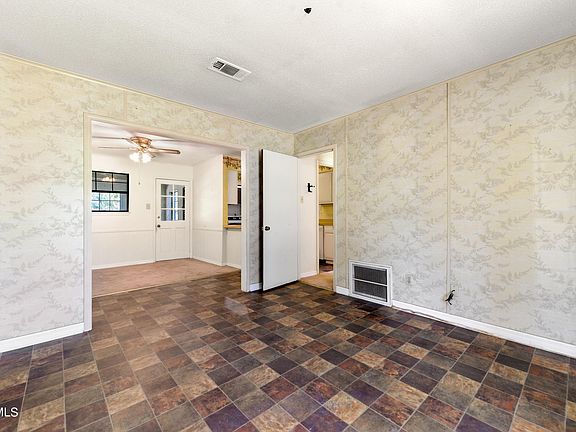 4th image of 6617 Cortez Cir
