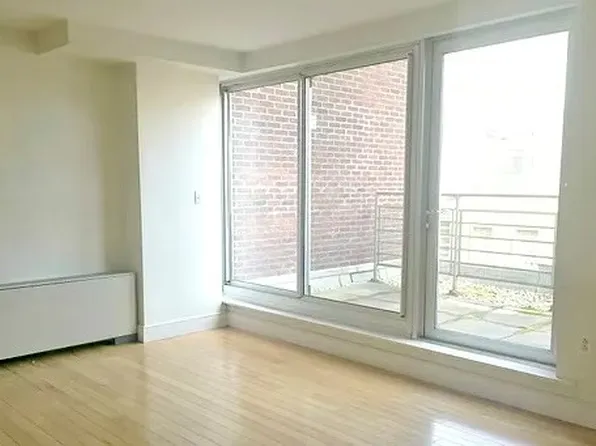 217 Front Street image 4 of 9