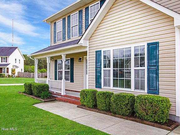 3rd image of 106 Indigo Drive