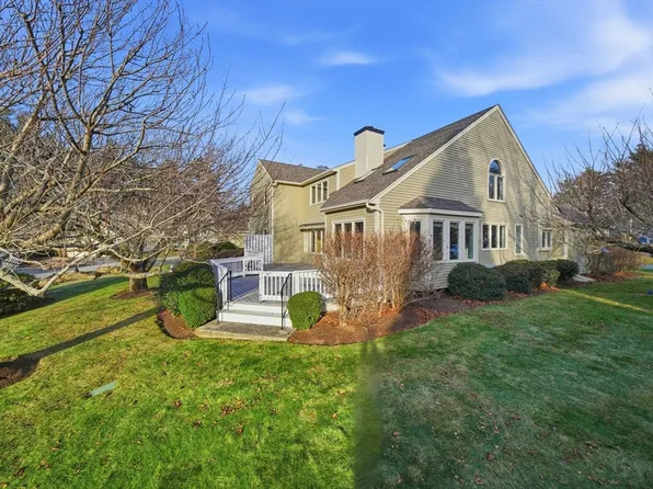 77 Tussock Brook Rd #77, Duxbury, MA 02332