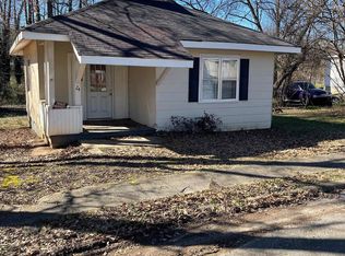 24 Saxon Hts, Spartanburg, SC 29301