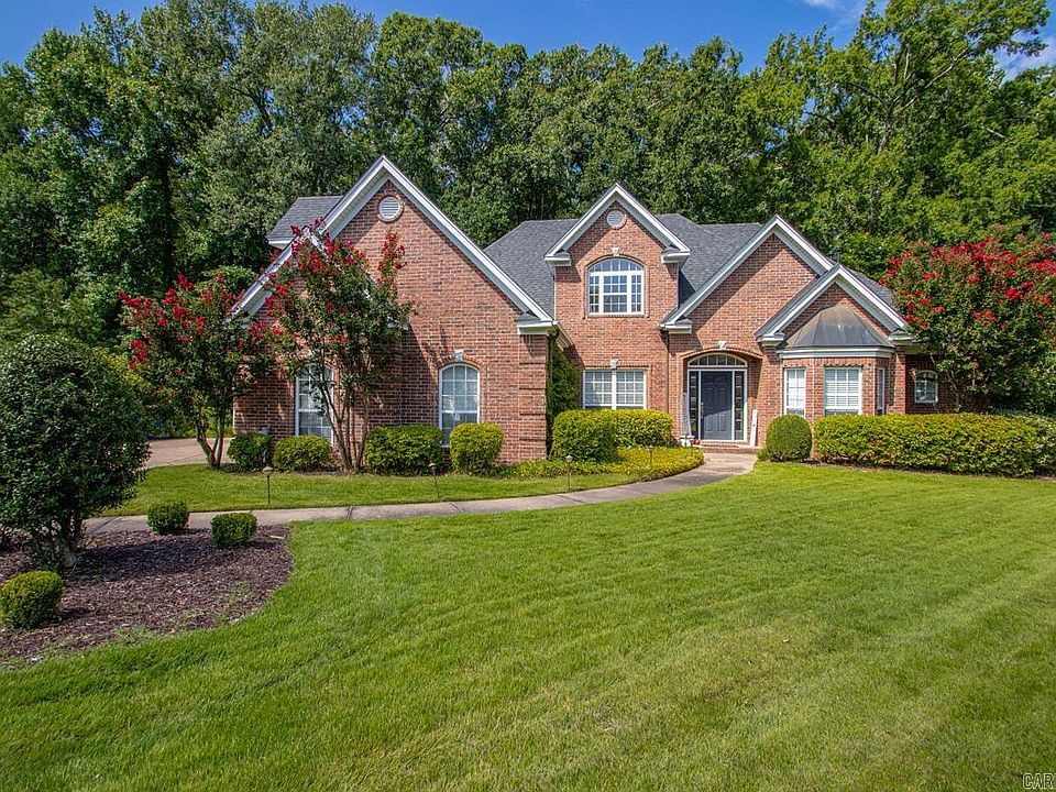 1st image of 126 Grenoble Cir