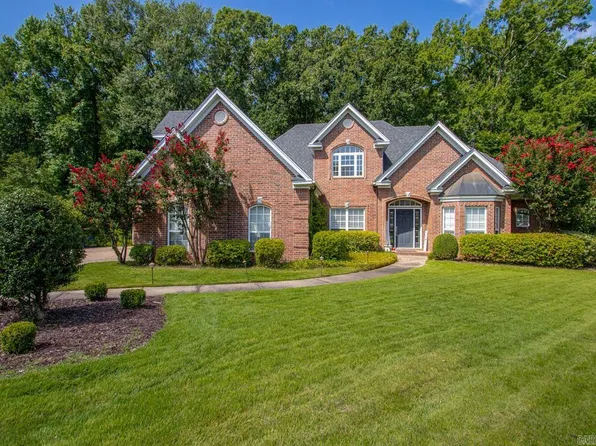 126 Grenoble Cir, Maumelle, AR 72113