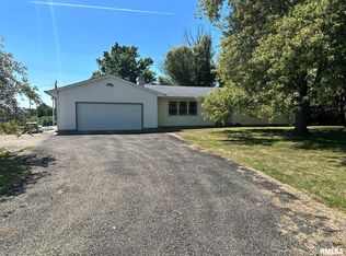 177 E County Highway 15, Marietta, IL 61459