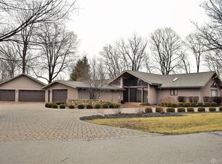 1032 Lisa Ct, Springfield, OH 45504