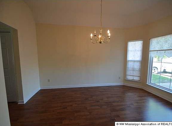 3rd image of 9261 Lakeshore Dr