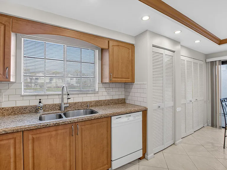 15694 Loch Maree Ln #5903 — Photo 15