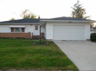 7050 Trevor Ln, Parma, OH 44129
