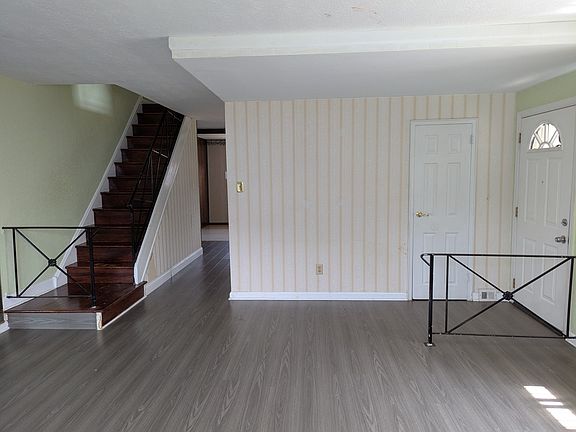 4th image of 8730 Hargrave St
