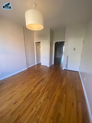 Rented by Fifth & Forever LLC | media 3