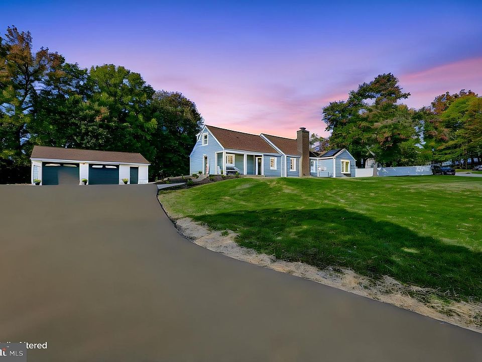 1st image of 218 Seminole Dr