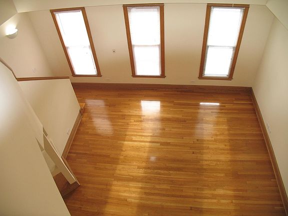 5th image of 1817 N Clybourn Ave #3