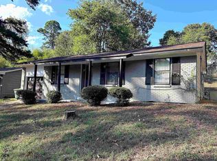 18 Glendale Dr, Little Rock, AR 72209