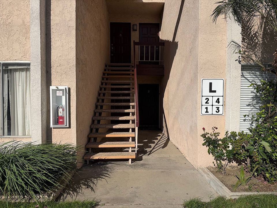 1st image of 700 W La Veta Ave Unit L2