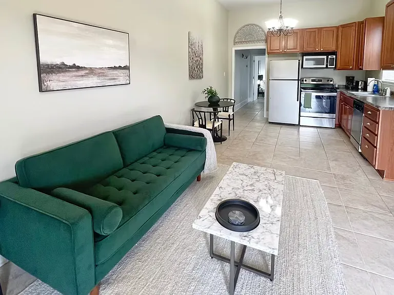 7050 Orleans Ave #B — Photo 11