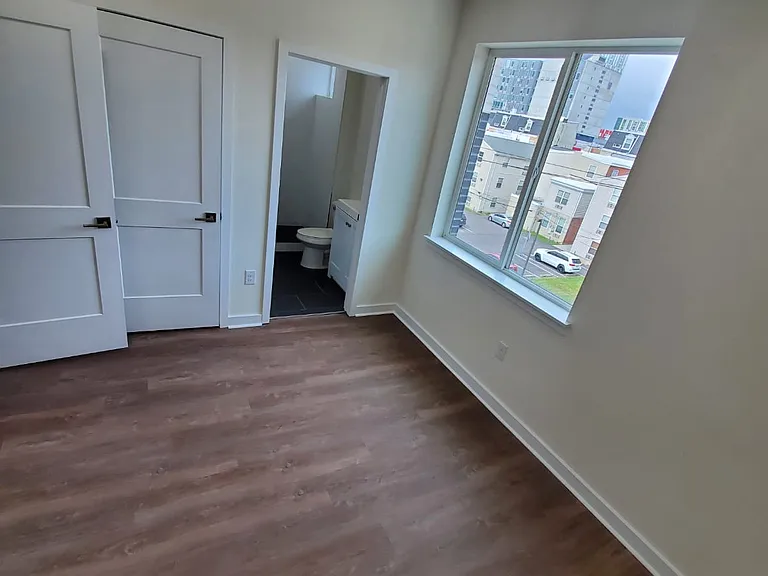 1520 N Sydenham St #2 — Photo 9