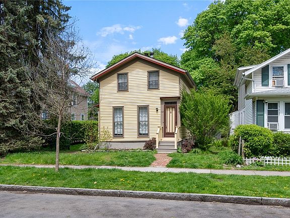 2nd image of 102 Adams St