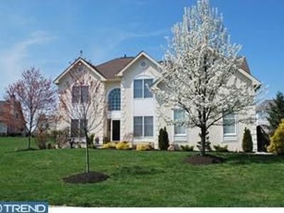 709 Willowbend Dr, Blue Bell, PA, 19422